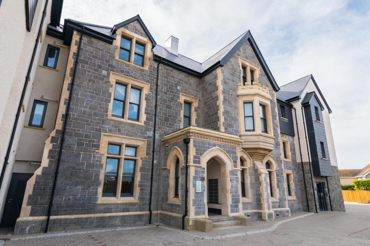 Apartment 3 Waterstone House - Sea Front Apartment, Hot Tub Tenby Exterior foto